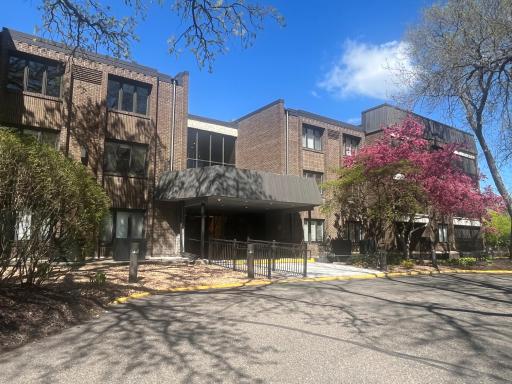 3412 Oak Ridge Road, 317, Hopkins, MN 55305