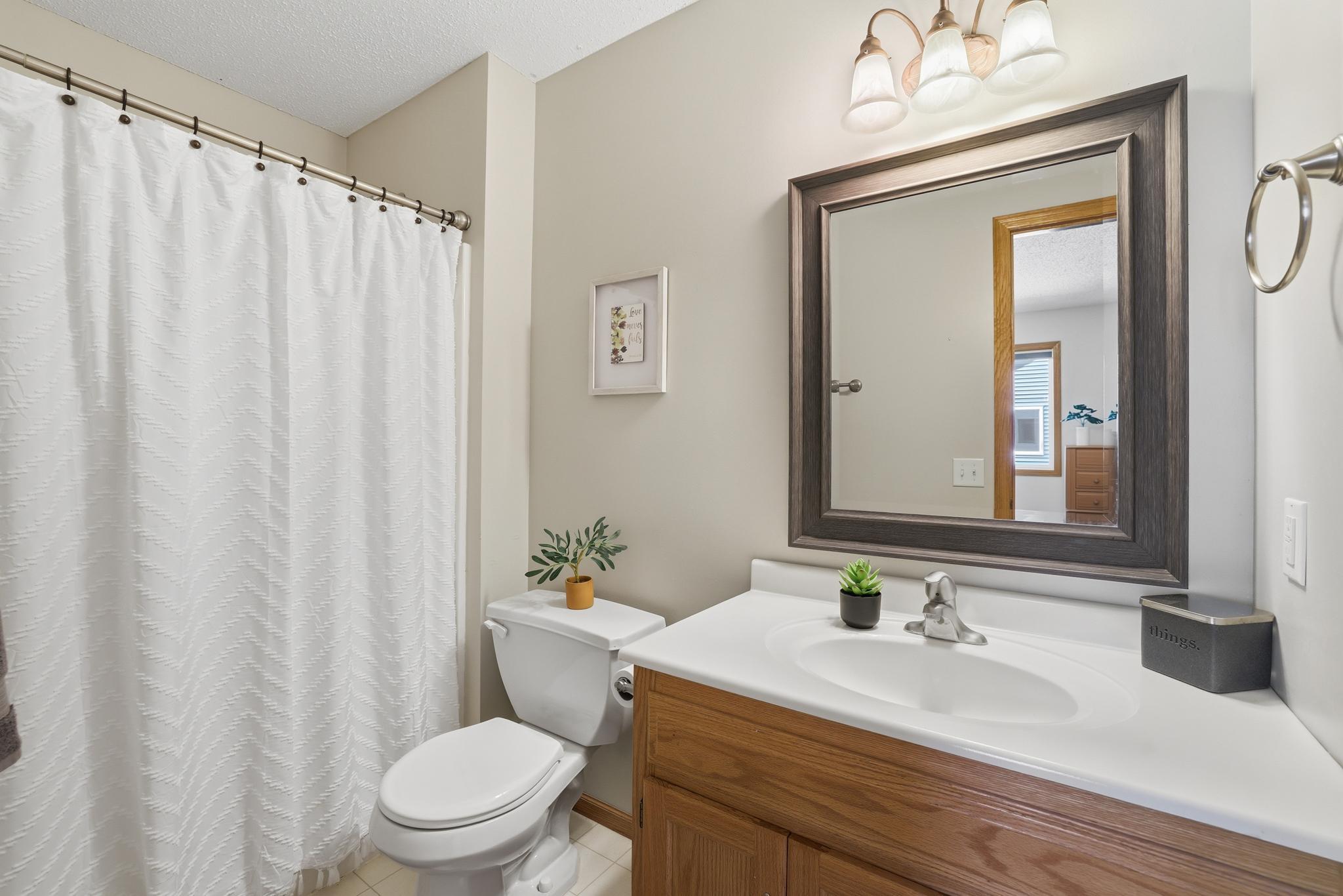 Interior - Primary Bath (Upper)