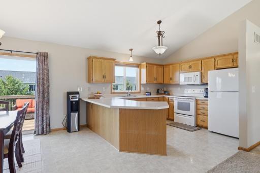 936 S Chestnut Street, Belle Plaine, MN 56011