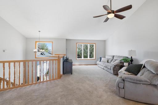 936 S Chestnut Street, Belle Plaine, MN 56011