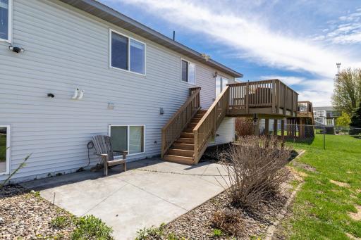 936 S Chestnut Street, Belle Plaine, MN 56011