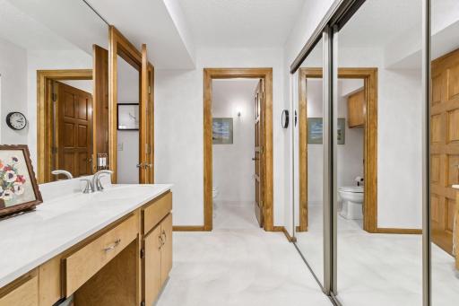 8430 Pennsylvania Road, 113, Bloomington, MN 55438