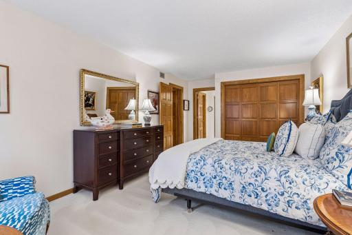 8430 Pennsylvania Road, 113, Bloomington, MN 55438