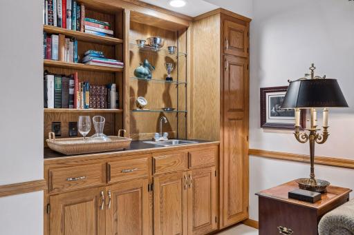 8430 Pennsylvania Road, 113, Bloomington, MN 55438