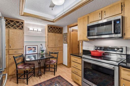 8430 Pennsylvania Road, 113, Bloomington, MN 55438