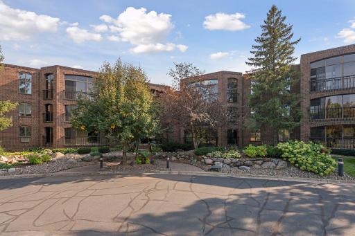 8430 Pennsylvania Road, 113, Bloomington, MN 55438