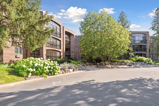 8430 Pennsylvania Road, 113, Bloomington, MN 55438
