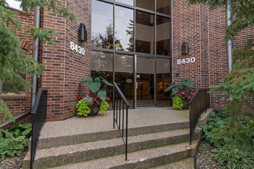 8430 Pennsylvania Road, 113, Bloomington, MN 55438