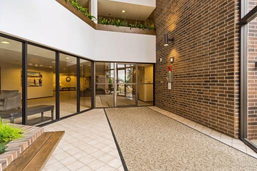8430 Pennsylvania Road, 113, Bloomington, MN 55438