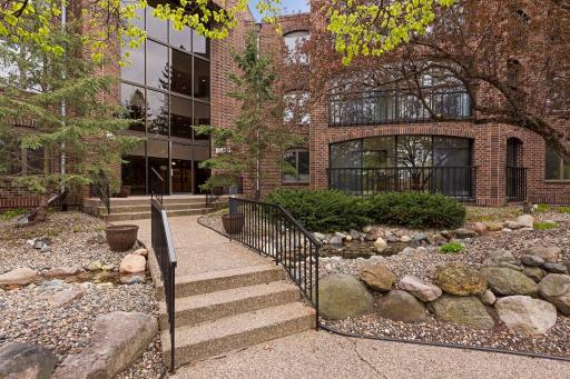 8430 Pennsylvania Road, 113, Bloomington, MN 55438