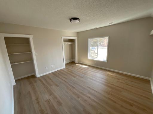 2nd bedroom with open closet space concept