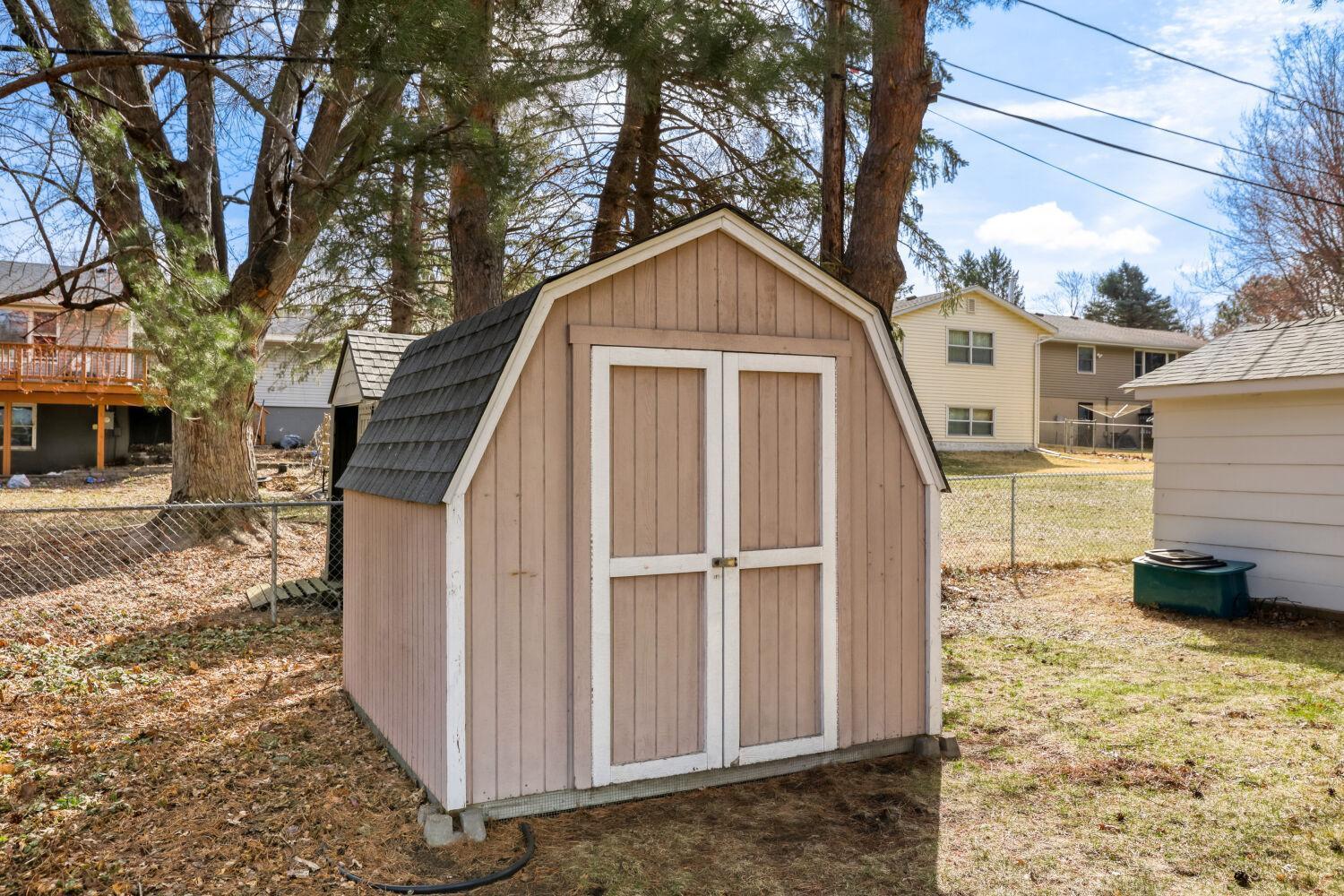 2974 Howard St N - Web Quality - 026 - 26 Exterior Rear.jpg