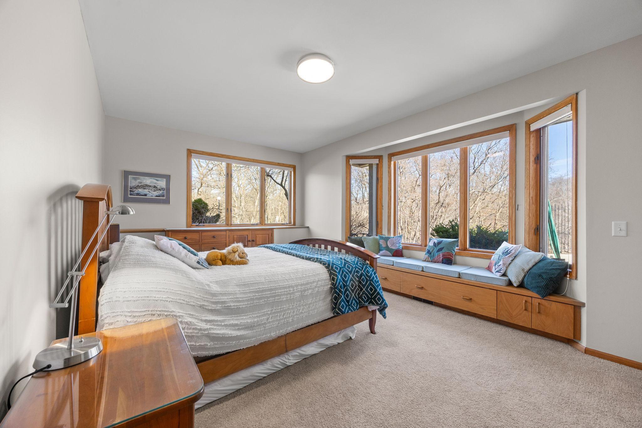 ...round out the lower level.