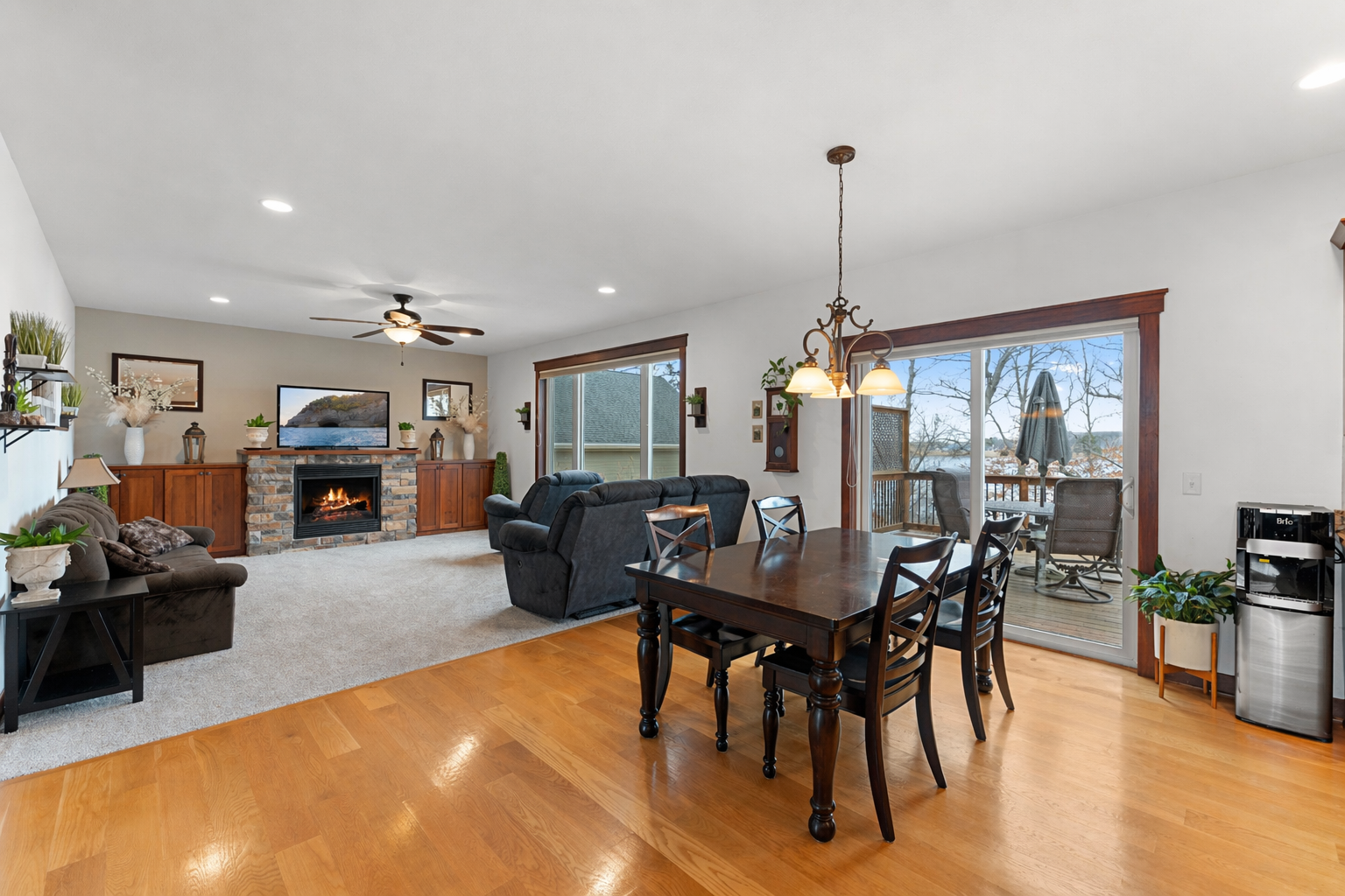 The open concept space gives this home a contemporary feeling and capitalizes on the lake view.