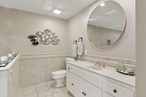 Lower level full bath.