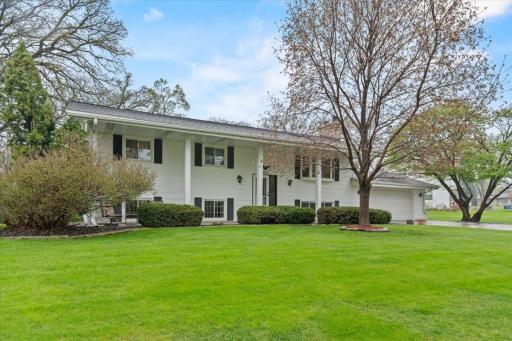 6972 Hickory Drive NE, Fridley, MN 55432