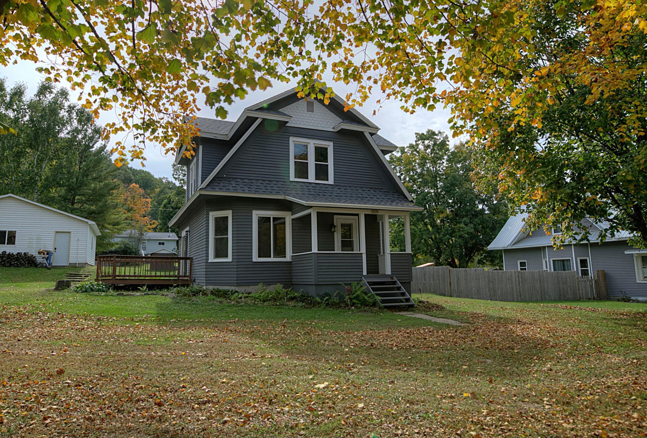 227 Race Ave Elmwood