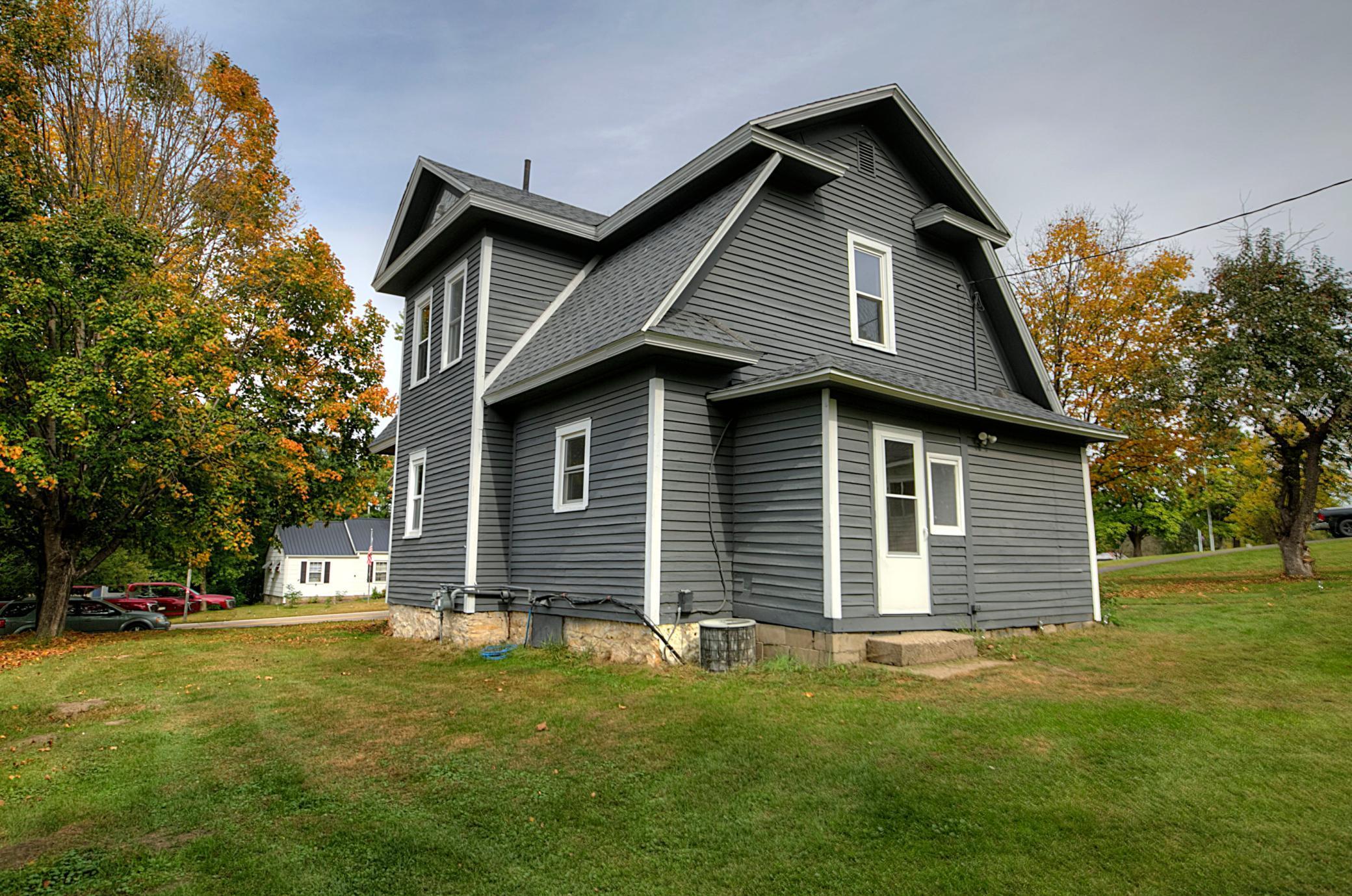 Rear Porch to Kitchen.jpg