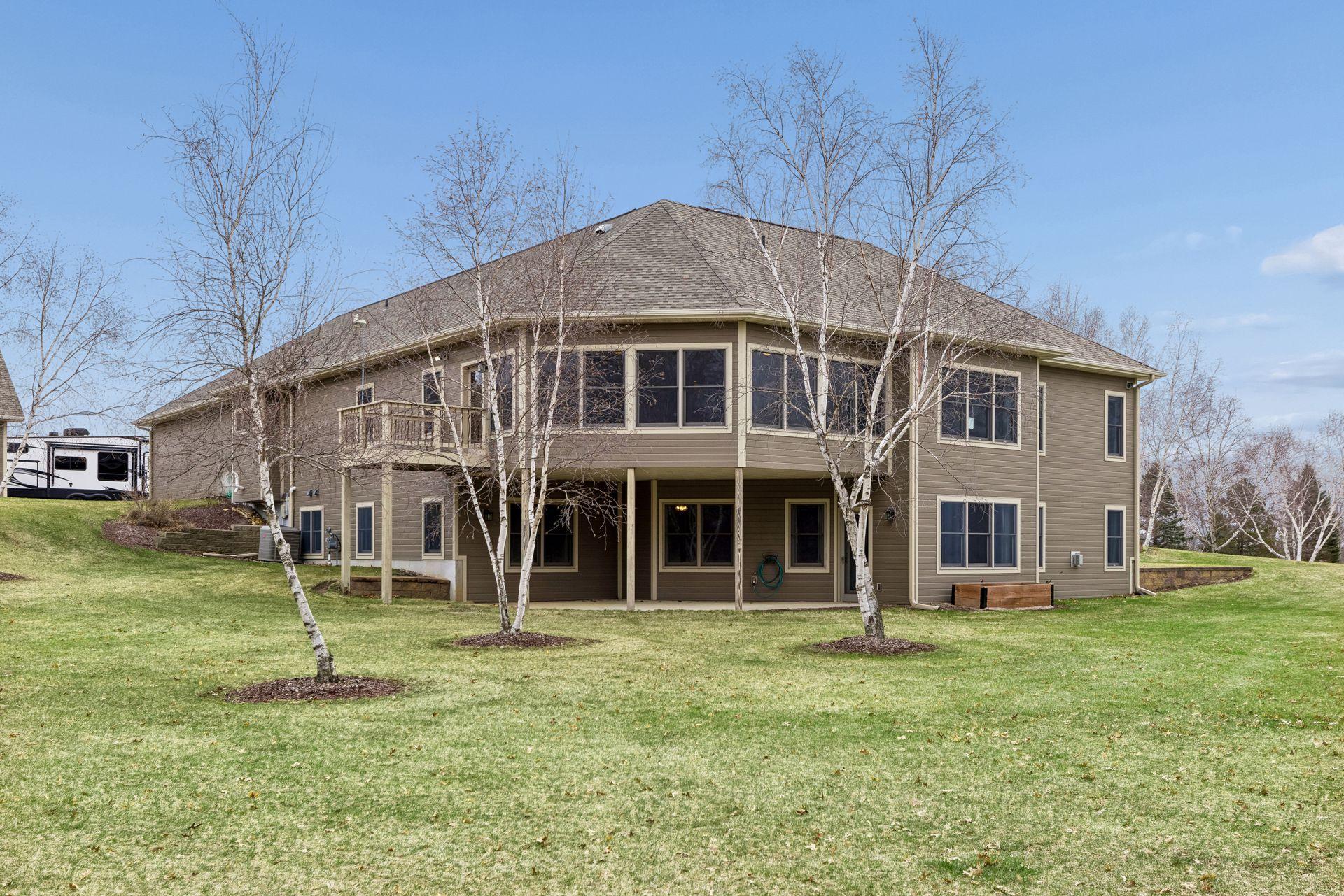 Stunning rambler featuring nearly 5,000 sq ft