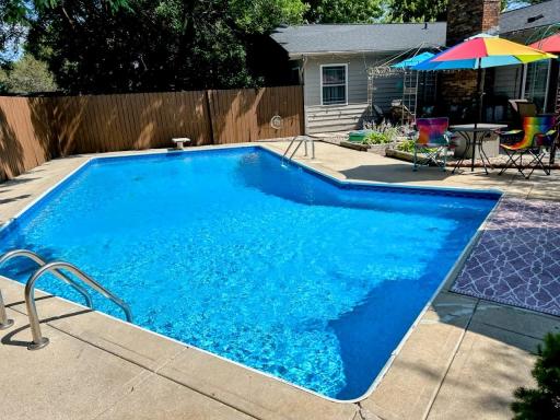 New pool heater in 2025, new pool liner and pump 2021.