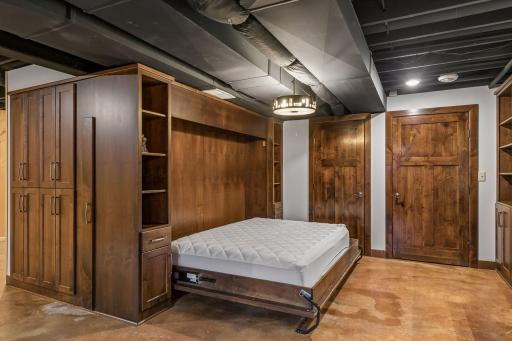 1812 7th Street Southwest - Spacecrafting - 0056.jpg