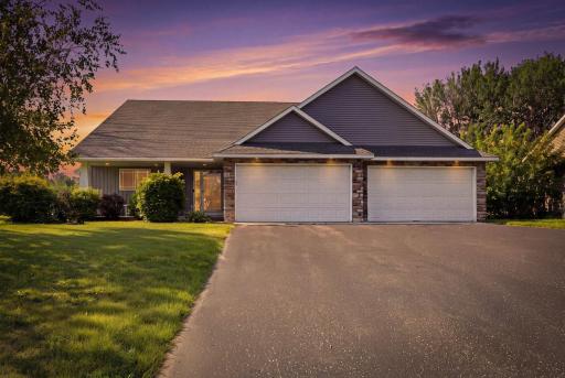 Welcome Home! 9195 Prairie St. Elko New Market