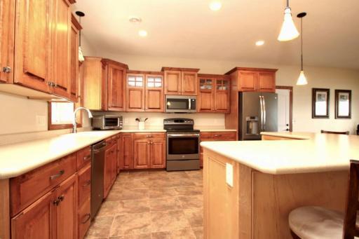 Beautiful maple cabinets.