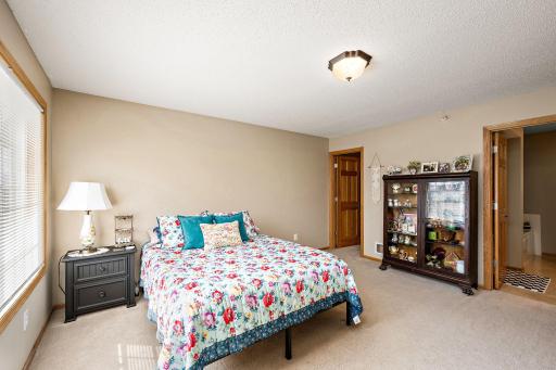 Spacious owners bedroom with 4 piece bathroom.