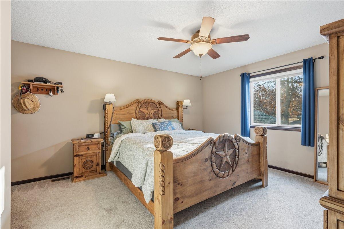 13-Primary Bedroom.jpg