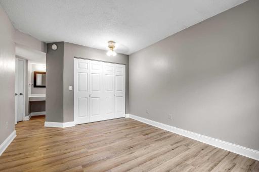 831 Old Settlers Trail, 3, Hopkins, MN 55343