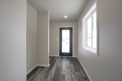 8068 Goldfinch Drive, Horace, ND 58047