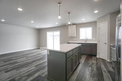 8068 Goldfinch Drive, Horace, ND 58047