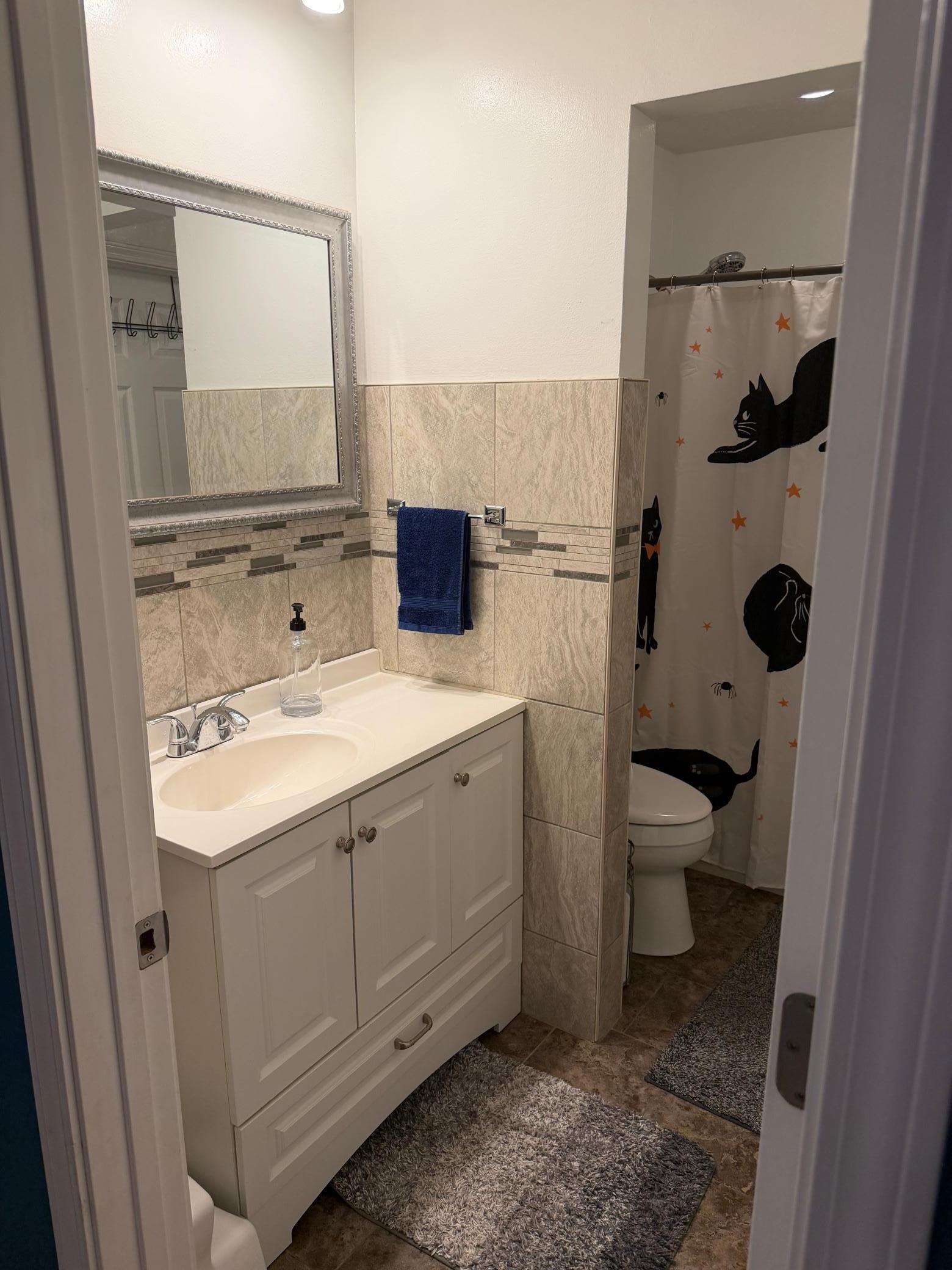 full bath upper level