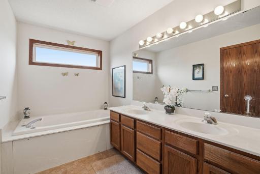19-web-or-mls-DSC07066.jpg