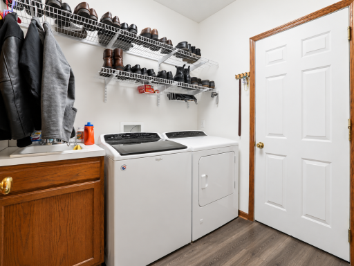 953 Lake Ridge Bay, Woodbury, MN 55129