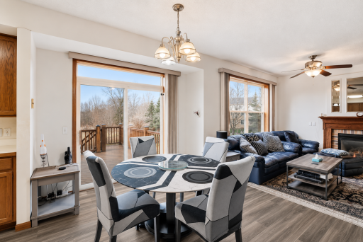 953 Lake Ridge Bay, Woodbury, MN 55129
