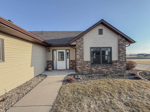 2953 9th Avenue SE, Willmar, MN 56201