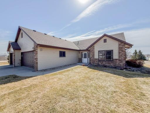 2953 9th Avenue SE, Willmar, MN 56201