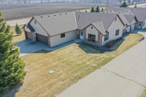 2953 9th Avenue SE, Willmar, MN 56201