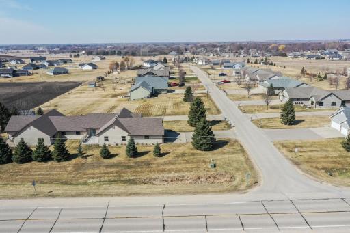 2953 9th Avenue SE, Willmar, MN 56201