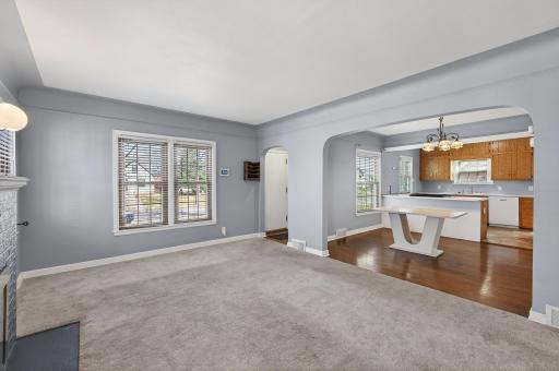 930 Hawthorne Avenue E, Saint Paul, MN 55106