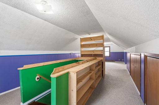 930 Hawthorne Avenue E, Saint Paul, MN 55106