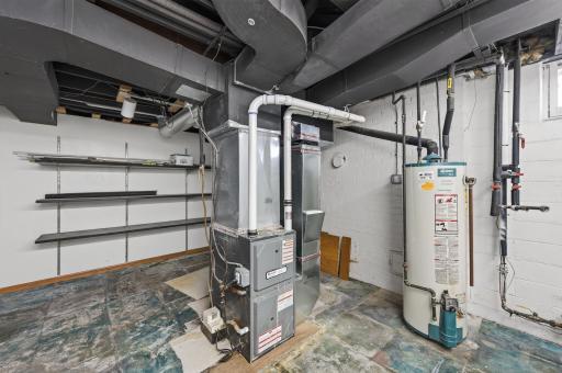 930 Hawthorne Avenue E, Saint Paul, MN 55106