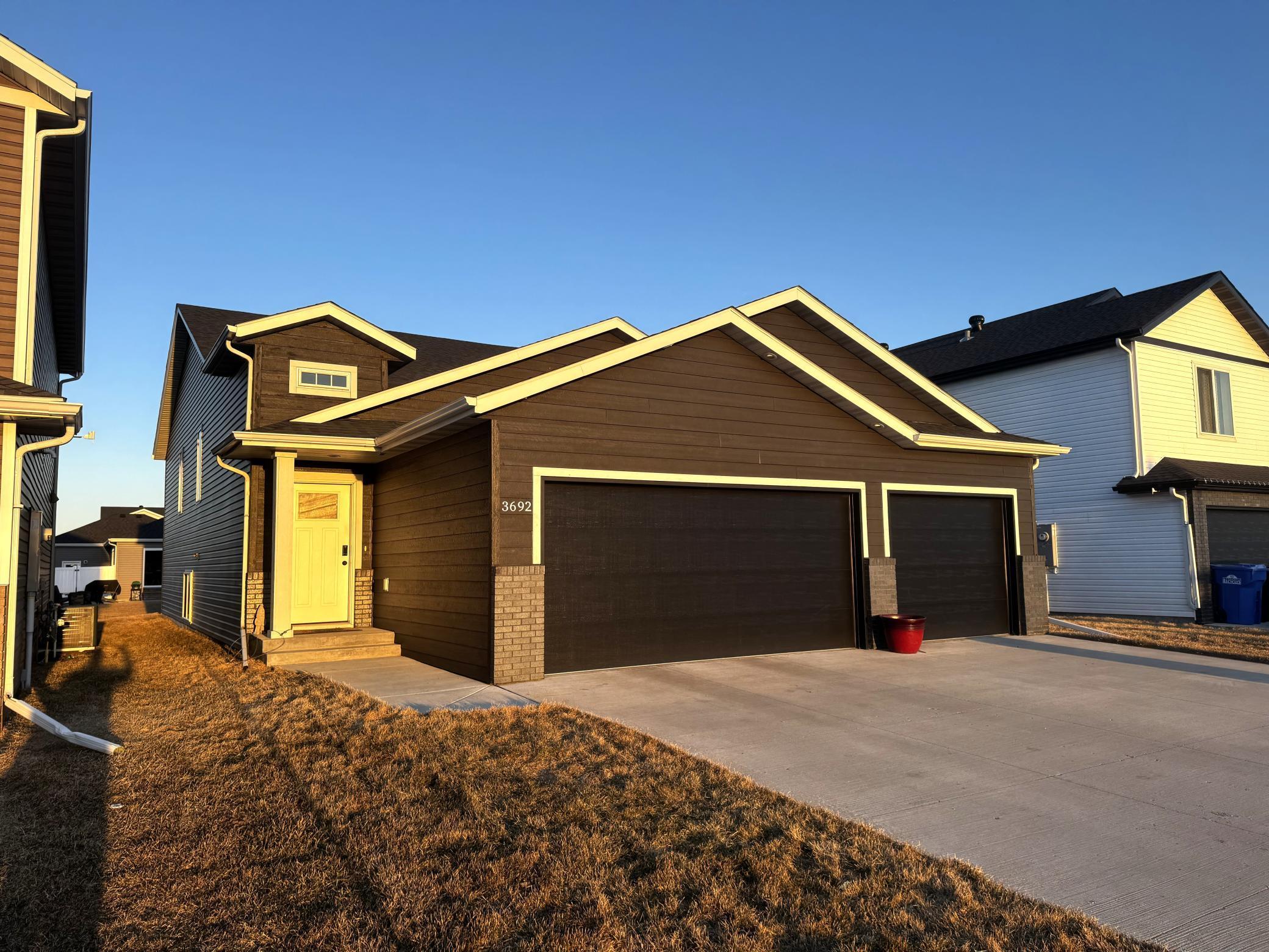 3692 Chinook Dr S.jpeg