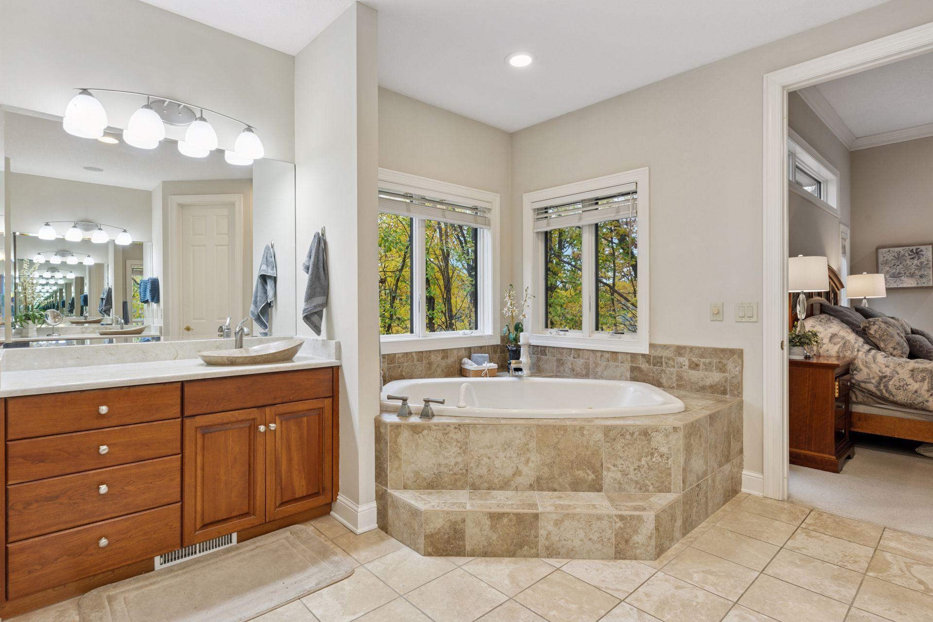 13521 114th Avenue North - Spacecrafting - 0023.jpg