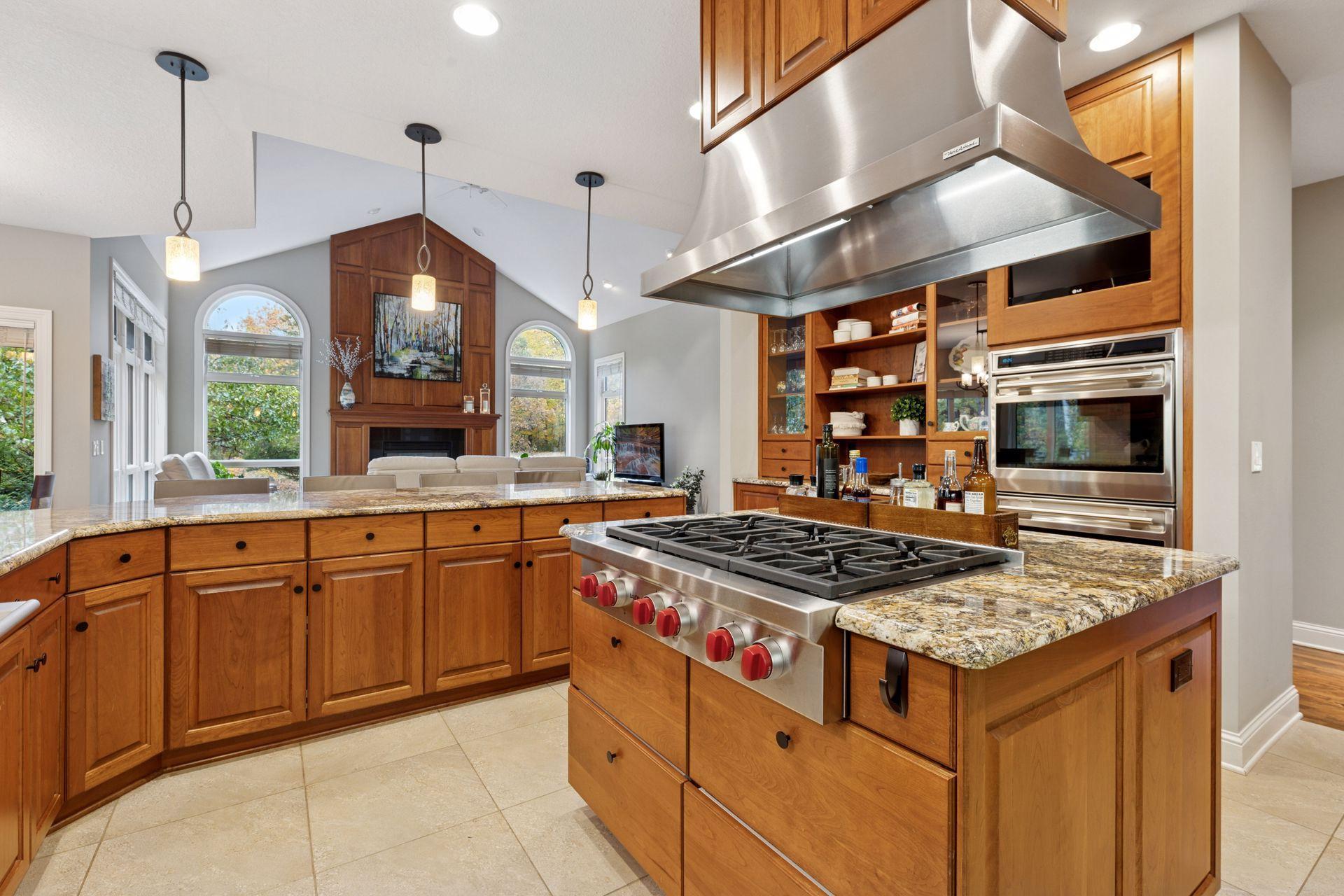 13521 114th Avenue North - Spacecrafting - 0022.jpg