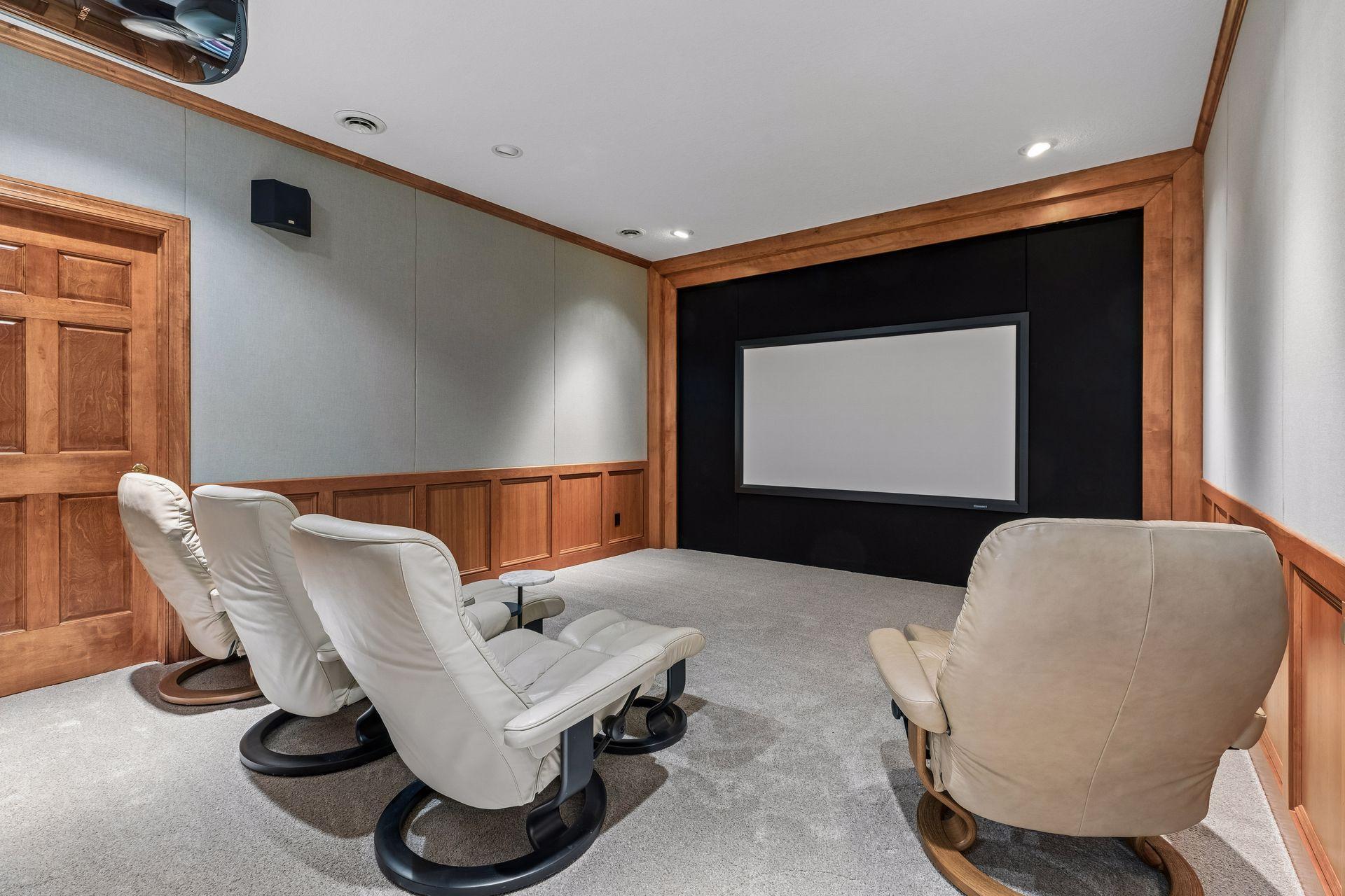 13521 114th Avenue North - Spacecrafting - 0052.jpg