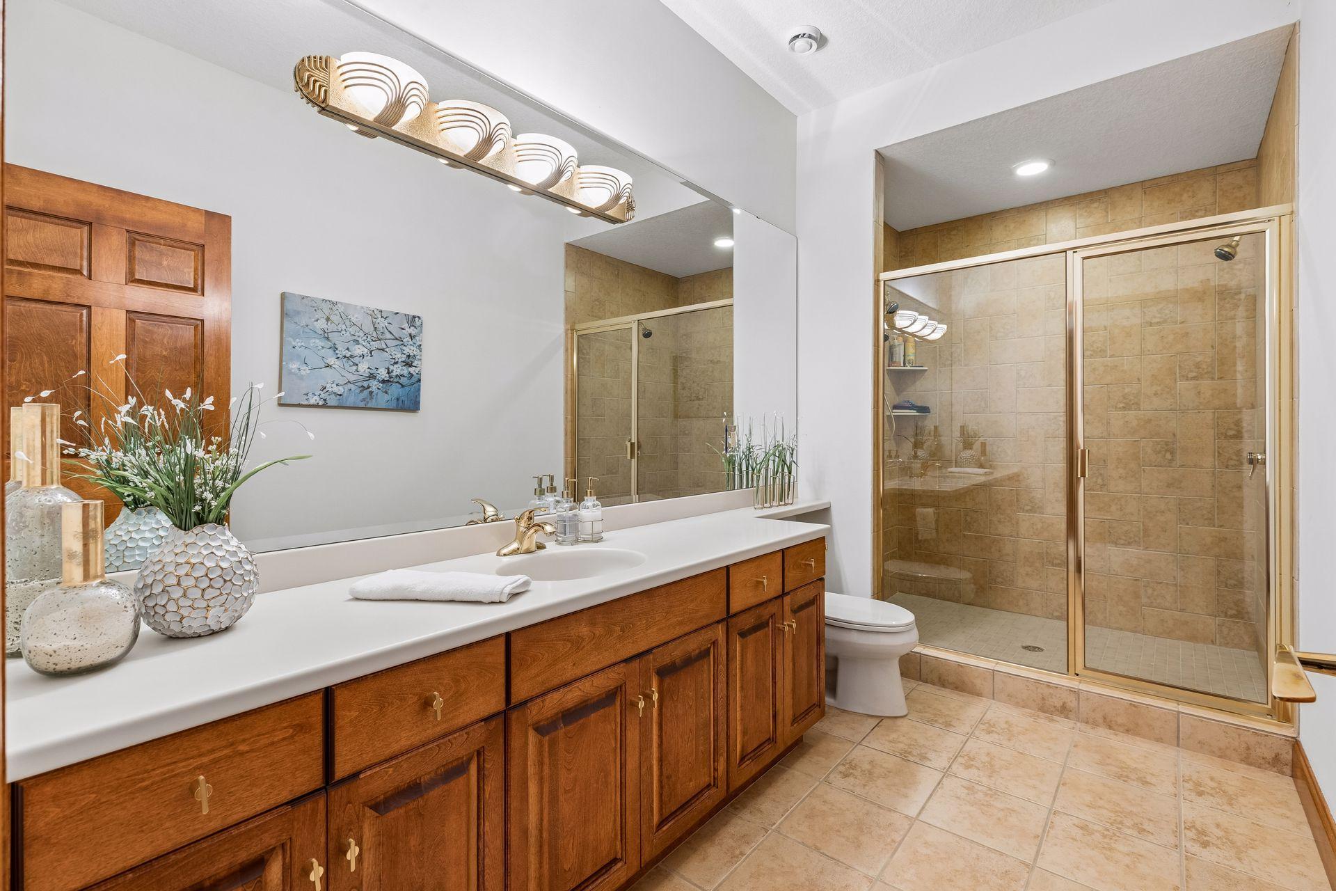 13521 114th Avenue North - Spacecrafting - 0056.jpg