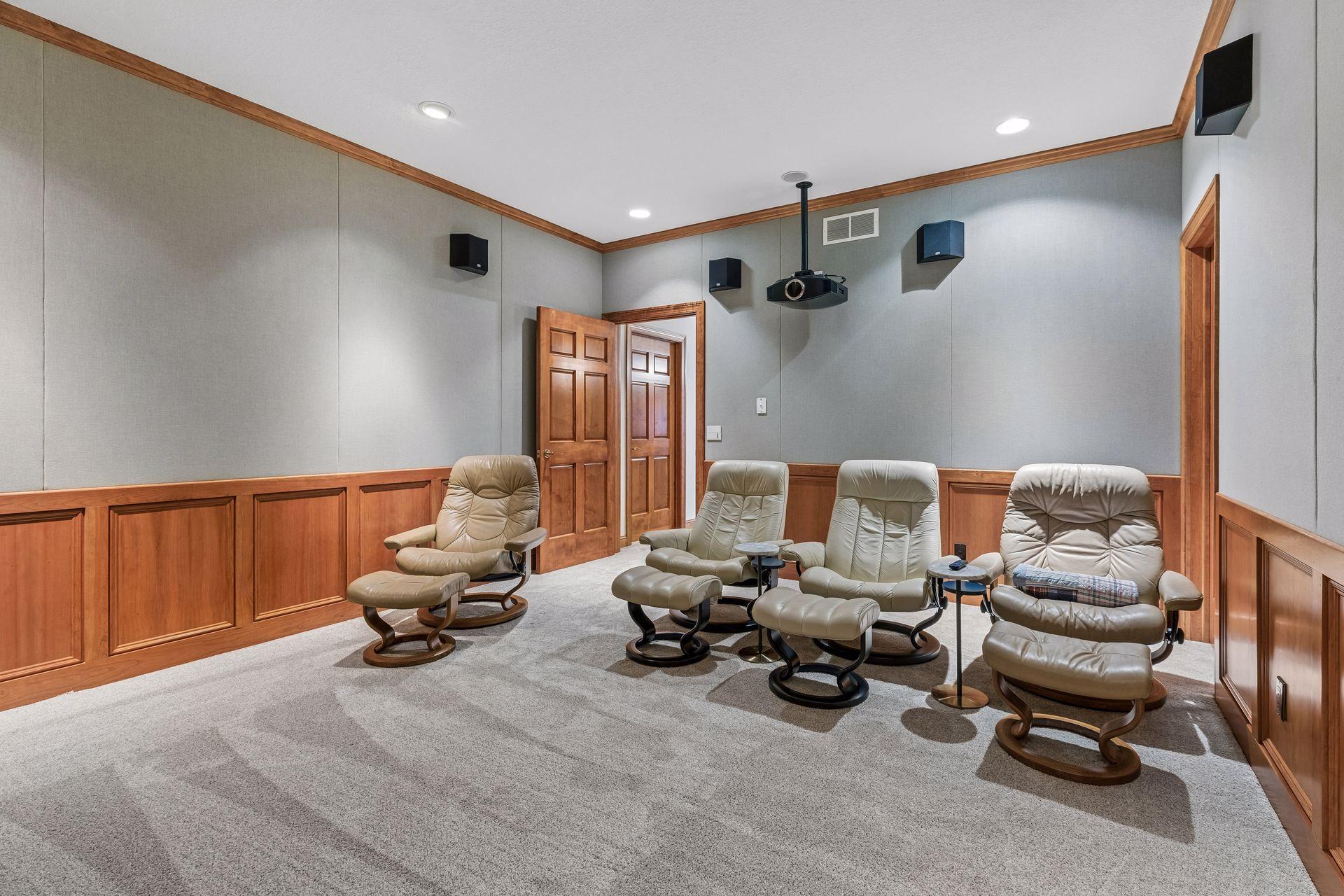 13521 114th Avenue North - Spacecrafting - 0053.jpg