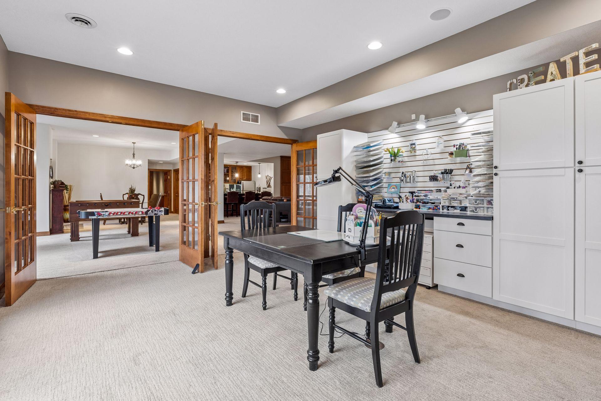 13521 114th Avenue North - Spacecrafting - 0046.jpg